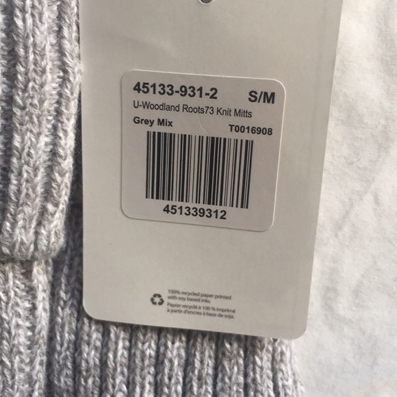 ROOTS Woodland Roots73 Knit Mitts
Grey mix UNISEX - Picture 8 of 9